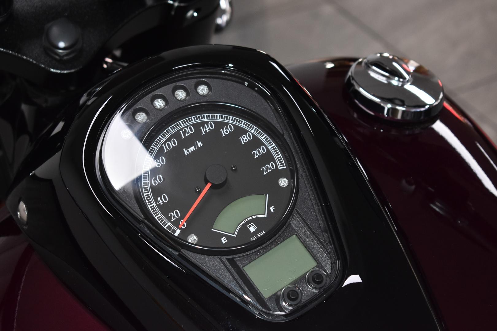 2015 SUZUKI BOULEVARD C90T (VL1500B) CRUISER