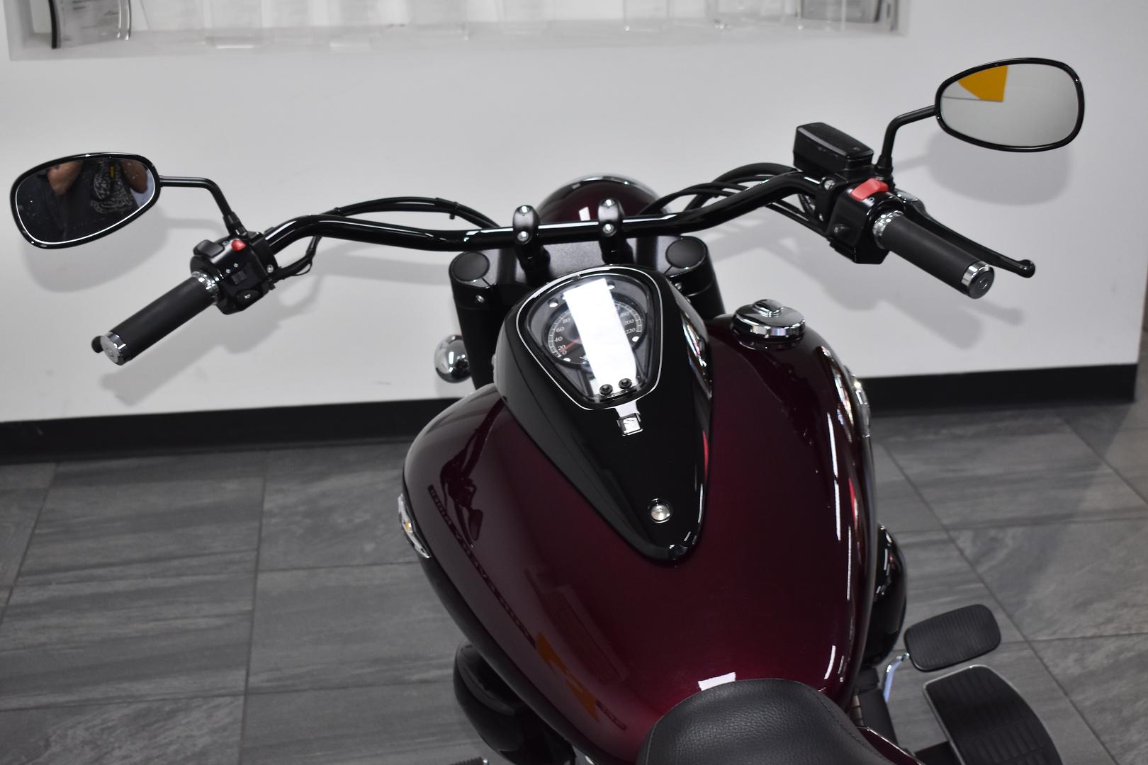 2015 SUZUKI BOULEVARD C90T (VL1500B) CRUISER