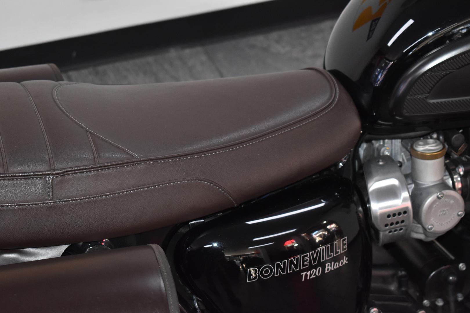 2022 TRIUMPH BONNEVILLE T120 BLACK ROAD