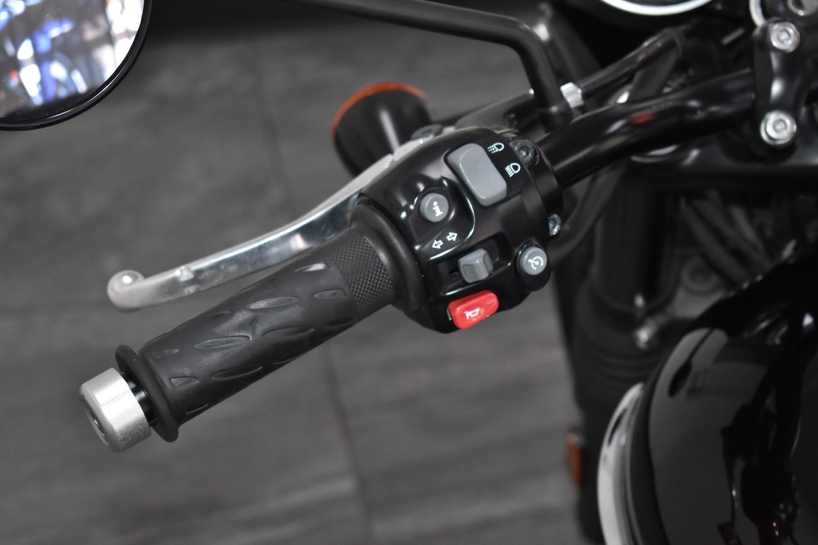 2022 TRIUMPH BONNEVILLE T120 BLACK ROAD