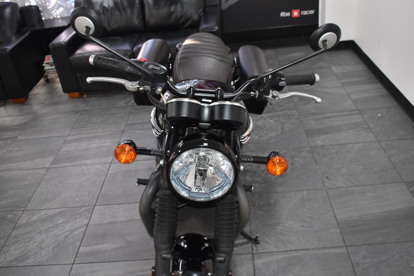 2022 TRIUMPH BONNEVILLE T120 BLACK ROAD