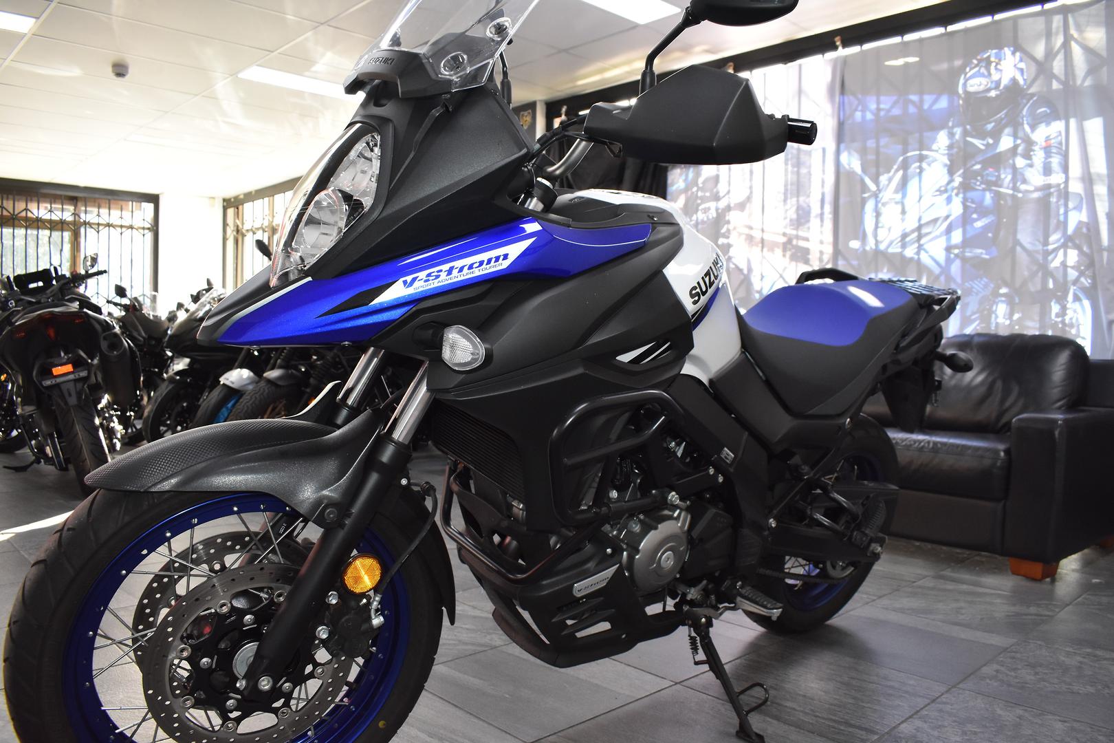 2025 SUZUKI V-STROM 650XT (DL650XA) DUAL SPORTS
