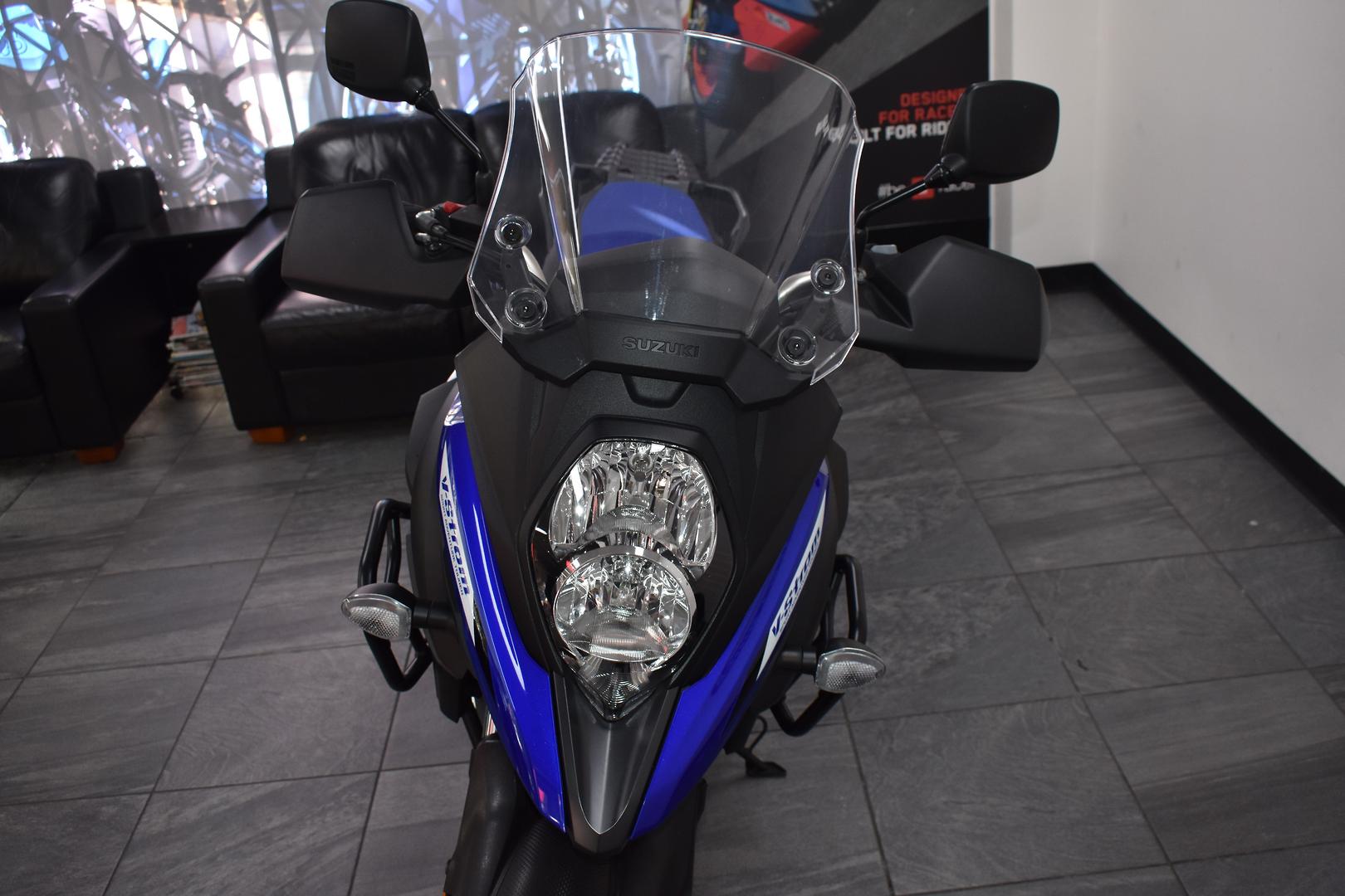 2025 SUZUKI V-STROM 650XT (DL650XA) DUAL SPORTS