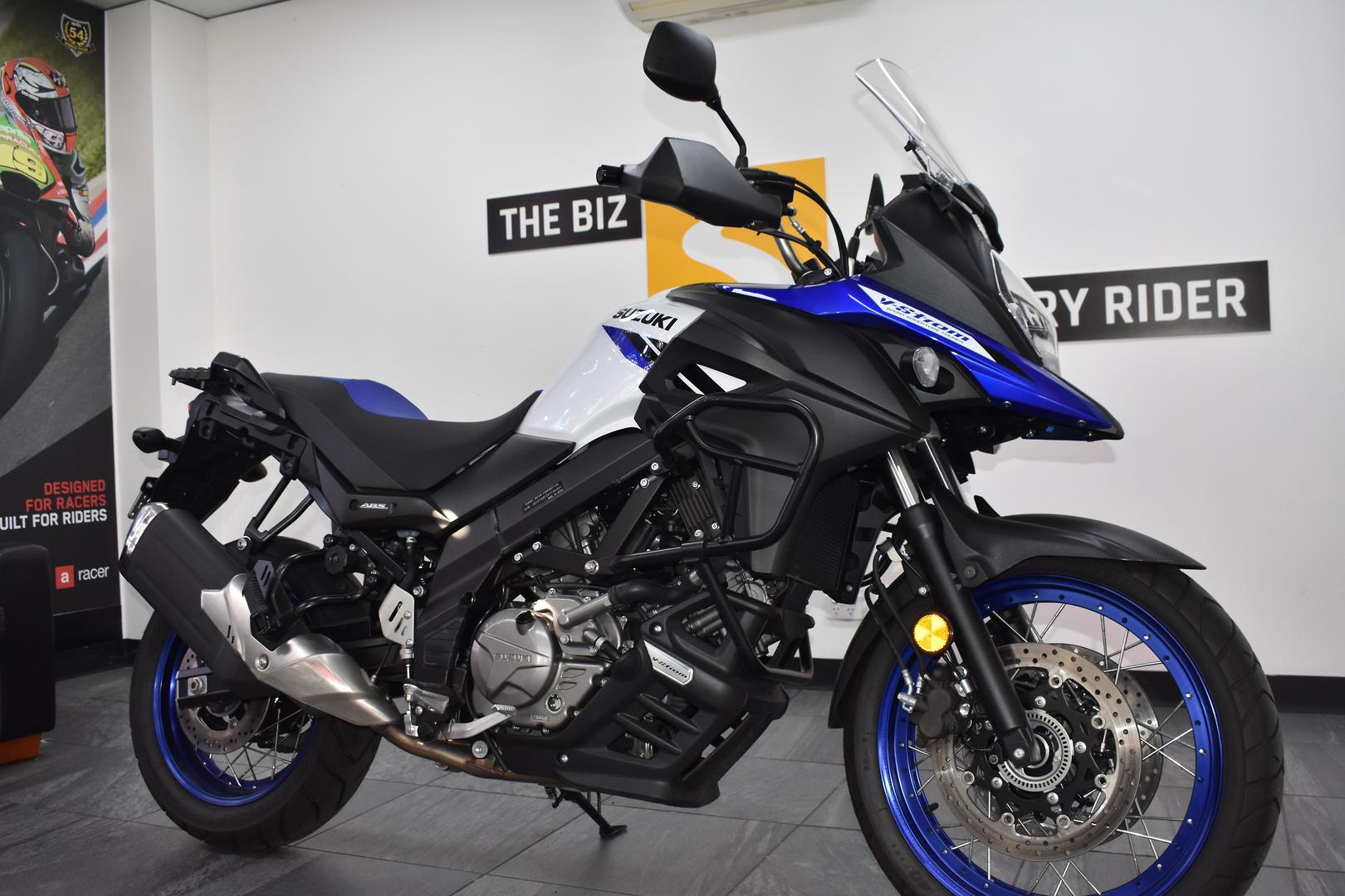2025 SUZUKI V-STROM 650XT (DL650XA) DUAL SPORTS