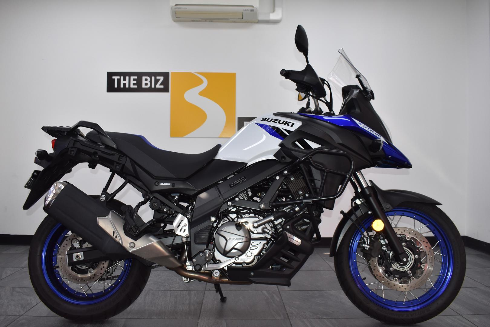 2025 SUZUKI V-STROM 650XT (DL650XA) DUAL SPORTS