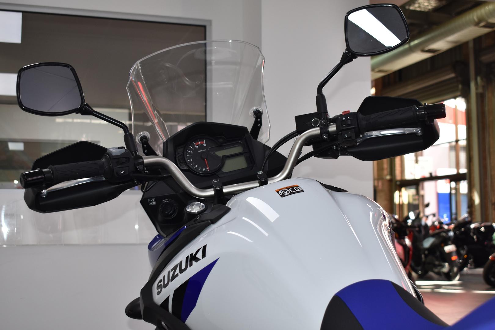 2025 SUZUKI V-STROM 650XT (DL650XA) DUAL SPORTS