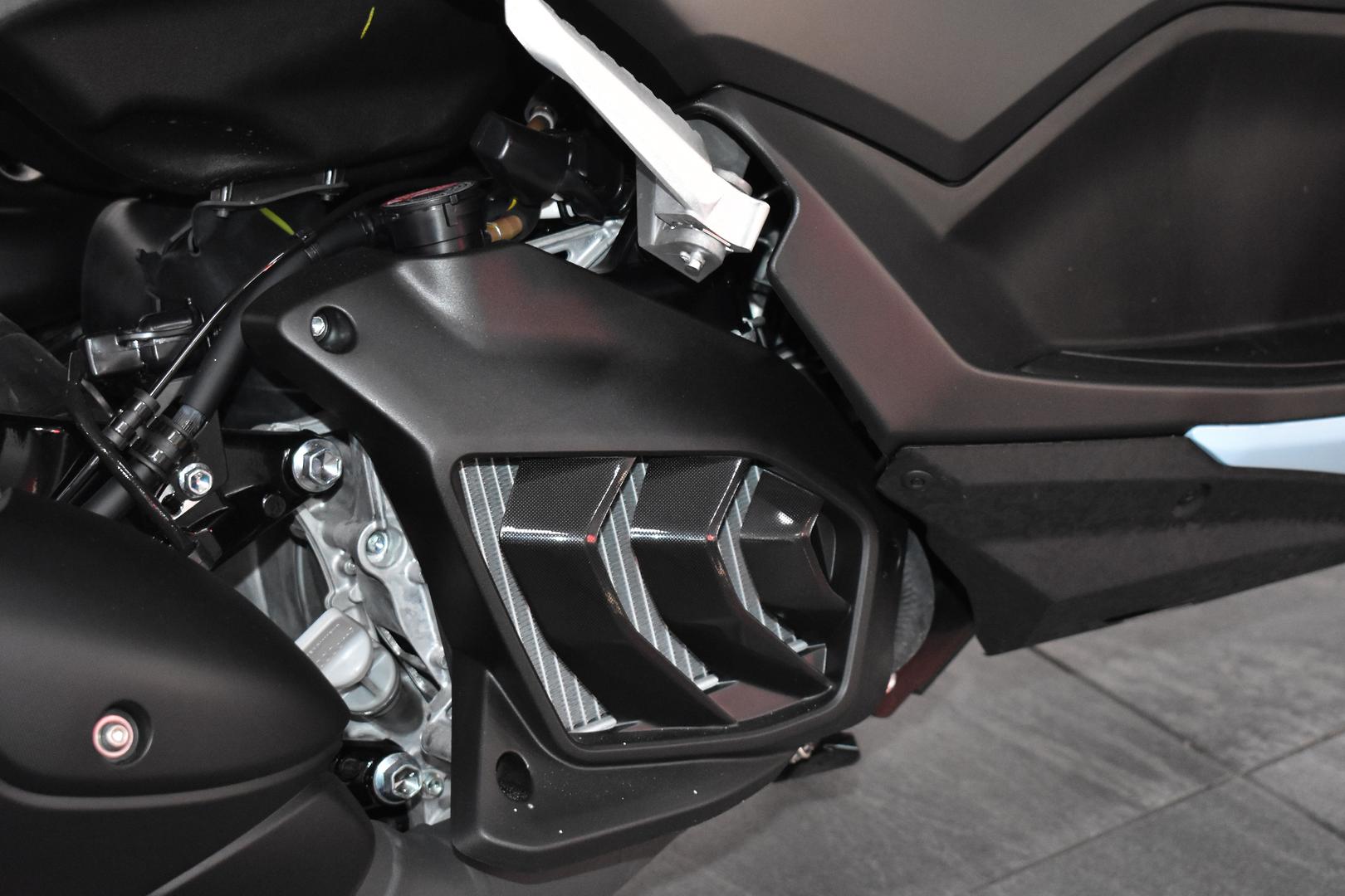 2025 YAMAHA NMAX 155 (GPD155A) SCOOTER