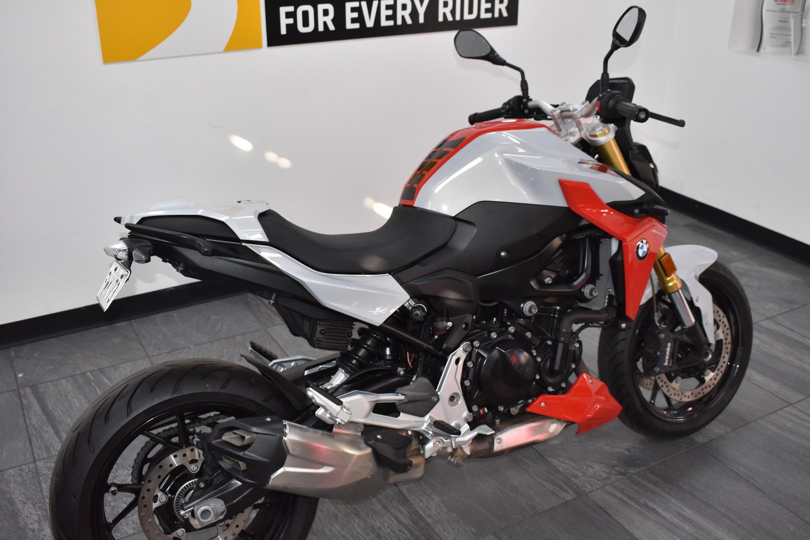 2021 BMW F 900 R ROAD