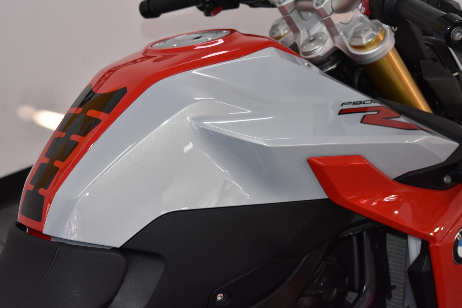 2021 BMW F 900 R ROAD