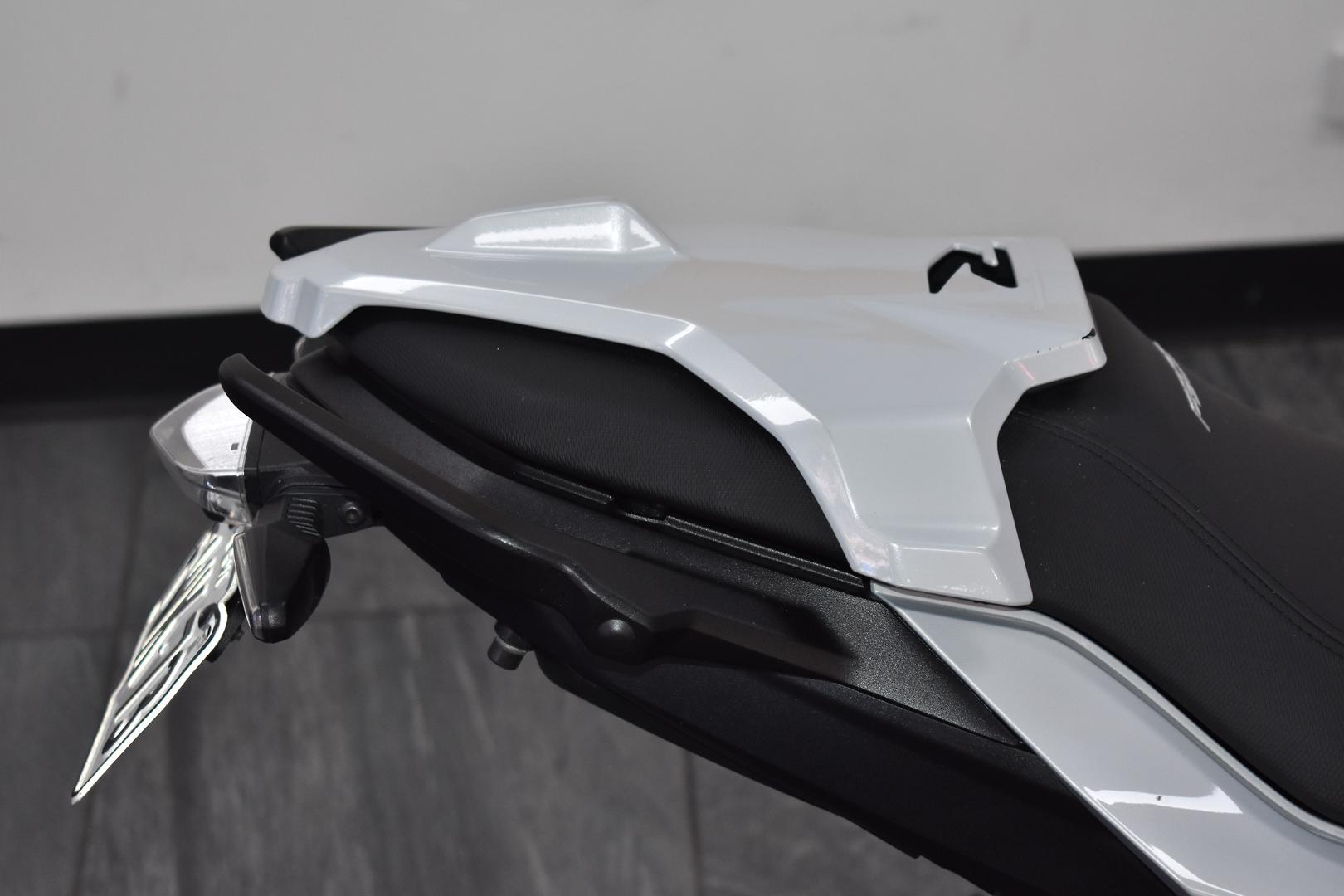 2021 BMW F 900 R ROAD