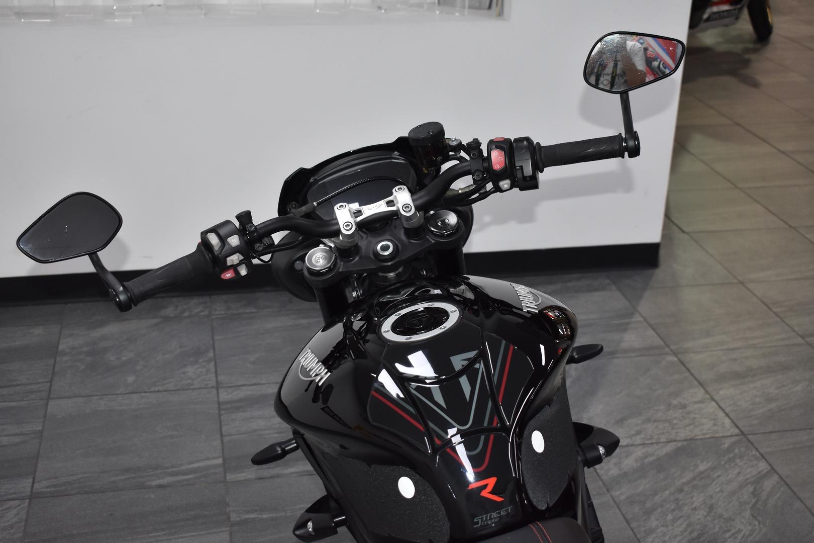 2019 TRIUMPH STREET TRIPLE R ROAD