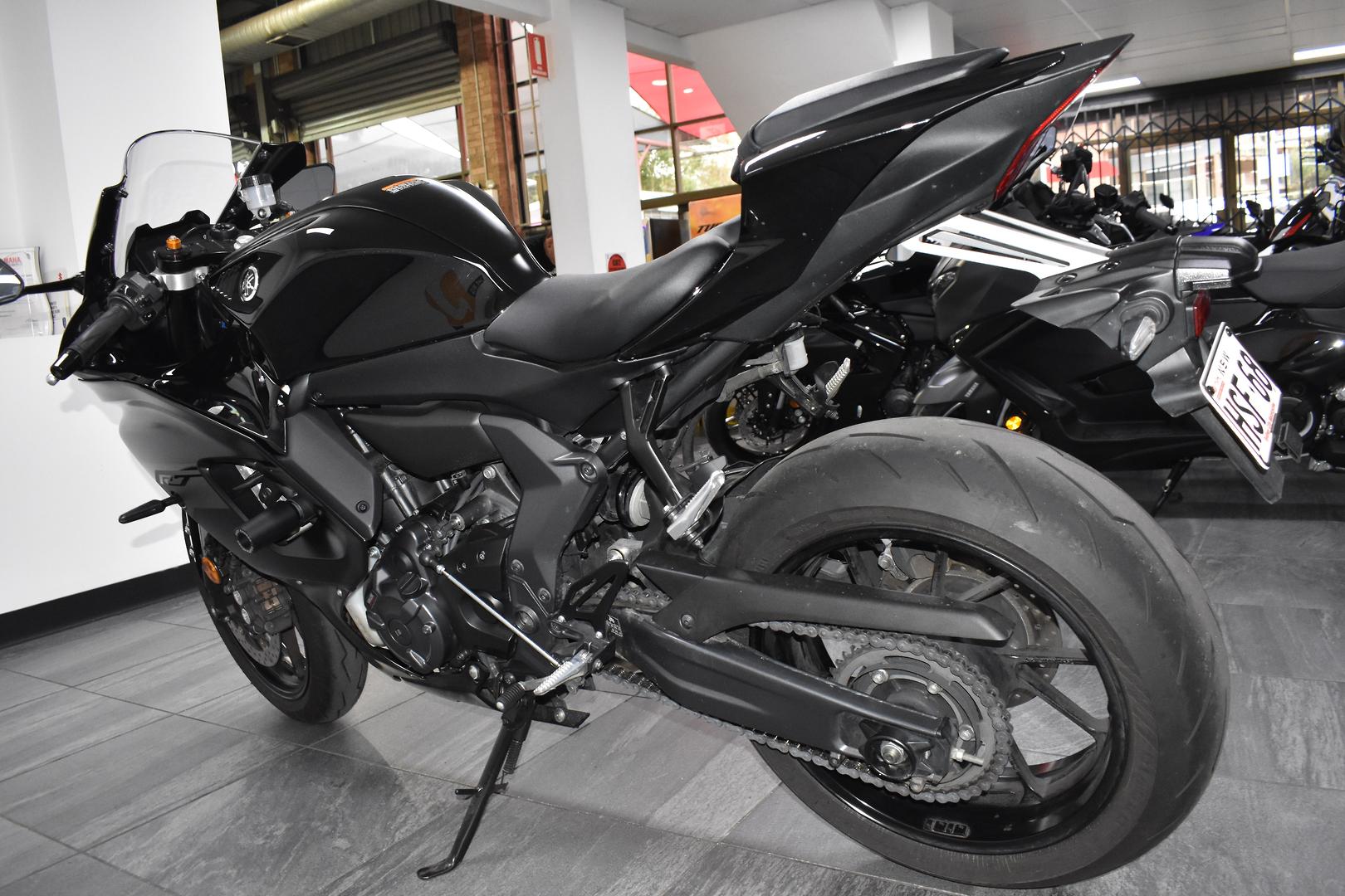 2025 YAMAHA YZF-R7LA SPORTS