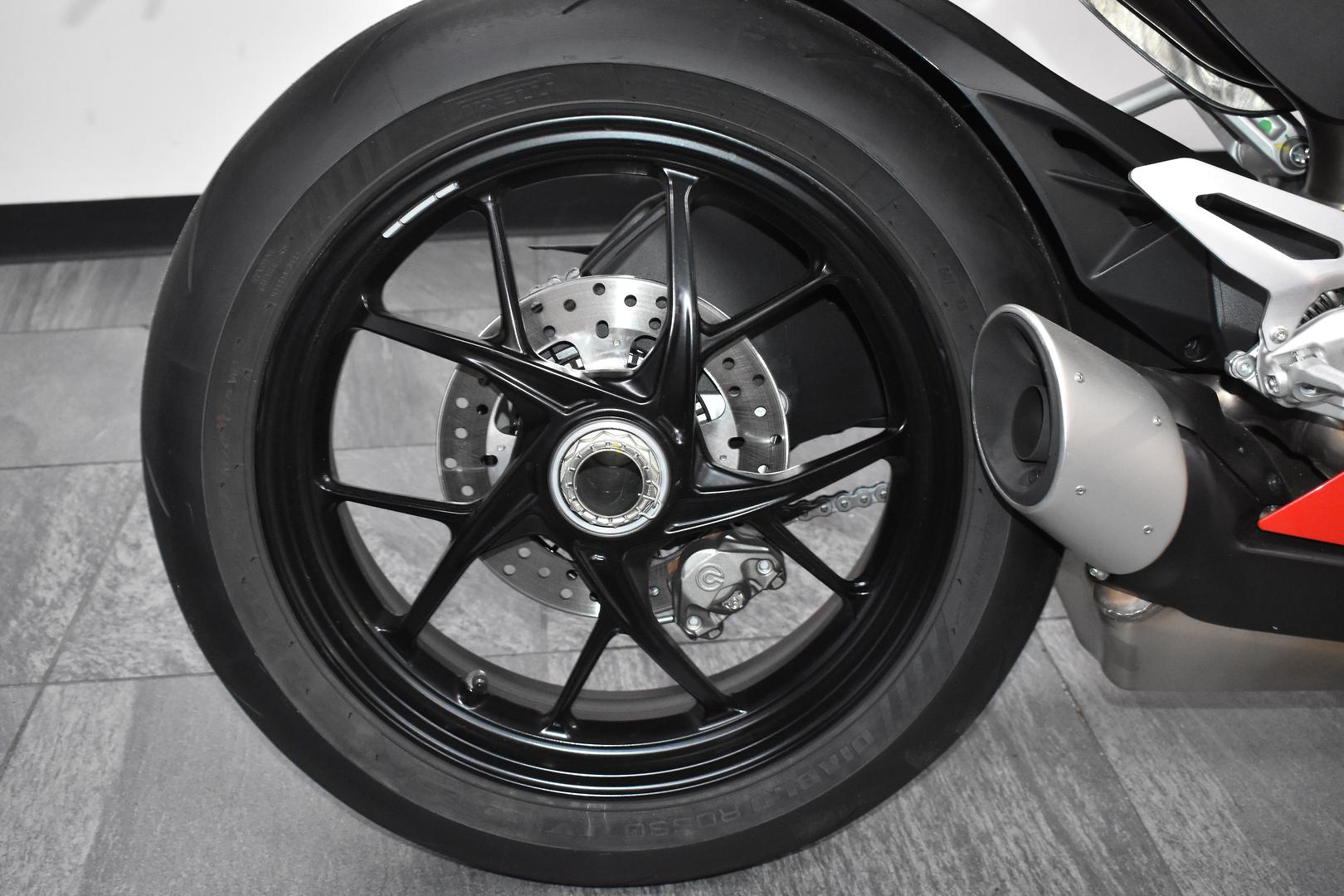 2024 DUCATI PANIGALE V2 SPORTS