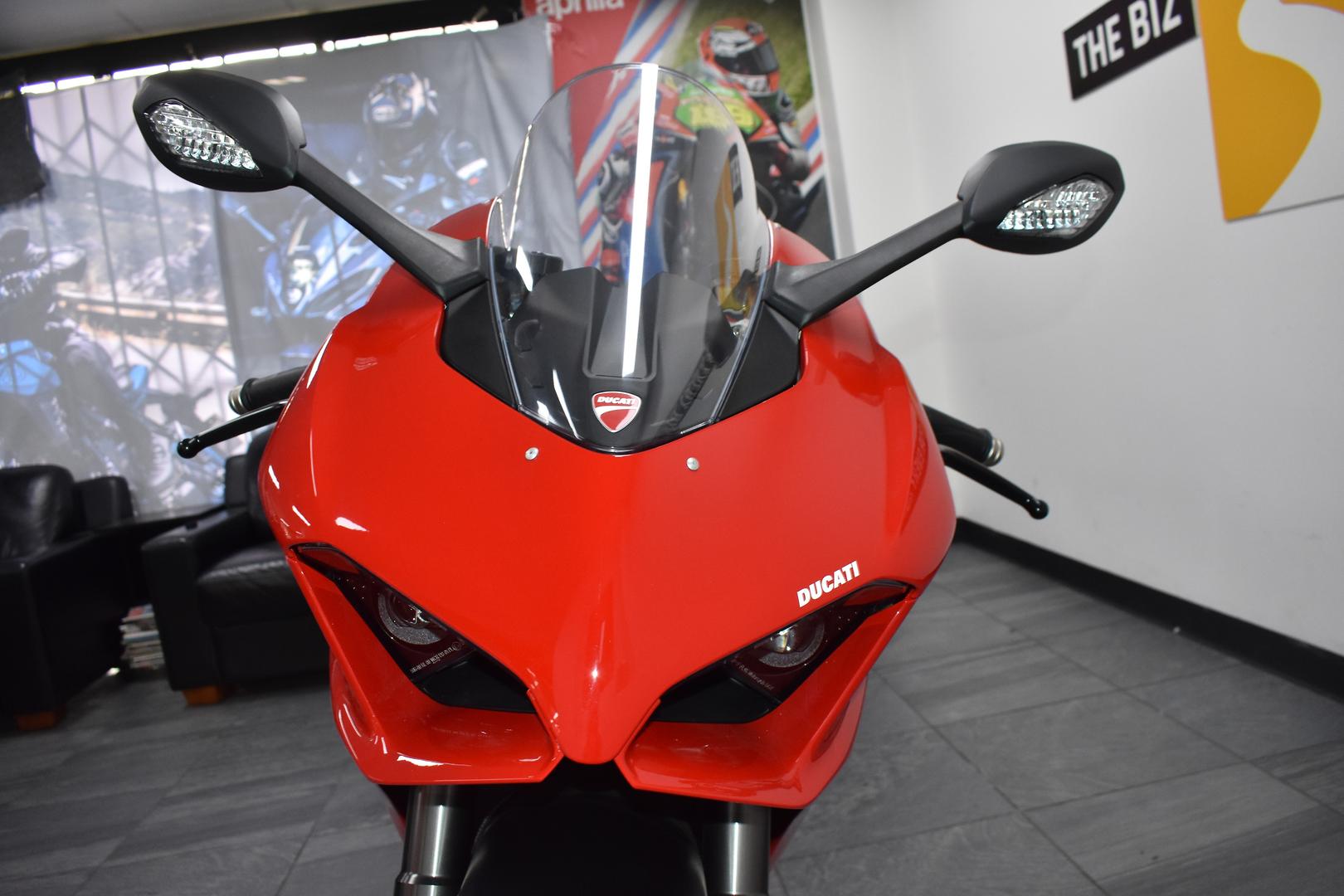 2024 DUCATI PANIGALE V2 SPORTS