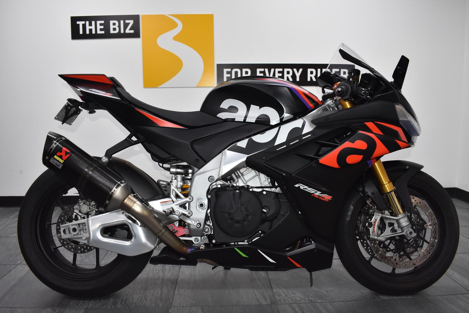 2023 APRILIA RSV4 FACTORY SPORTS