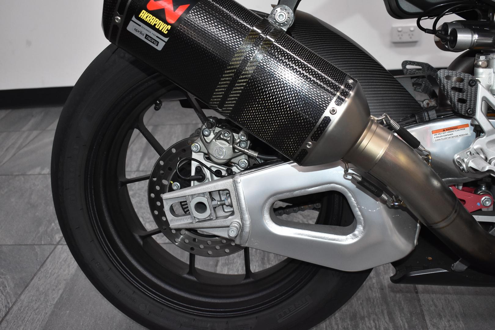 2023 APRILIA RSV4 FACTORY SPORTS