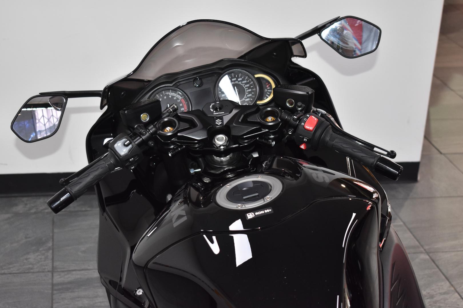 2025 SUZUKI GSX1300RR (HAYABUSA) SPORTS