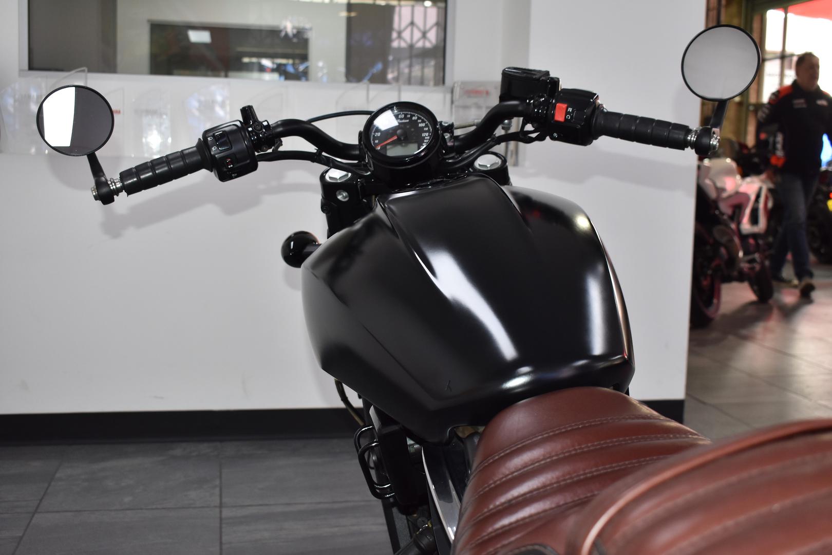 2018 INDIAN SCOUT BOBBER THUNDER BLACK CRUISER