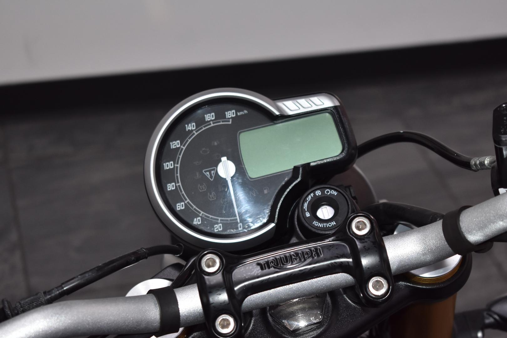 2025 TRIUMPH SPEED 400 ROAD