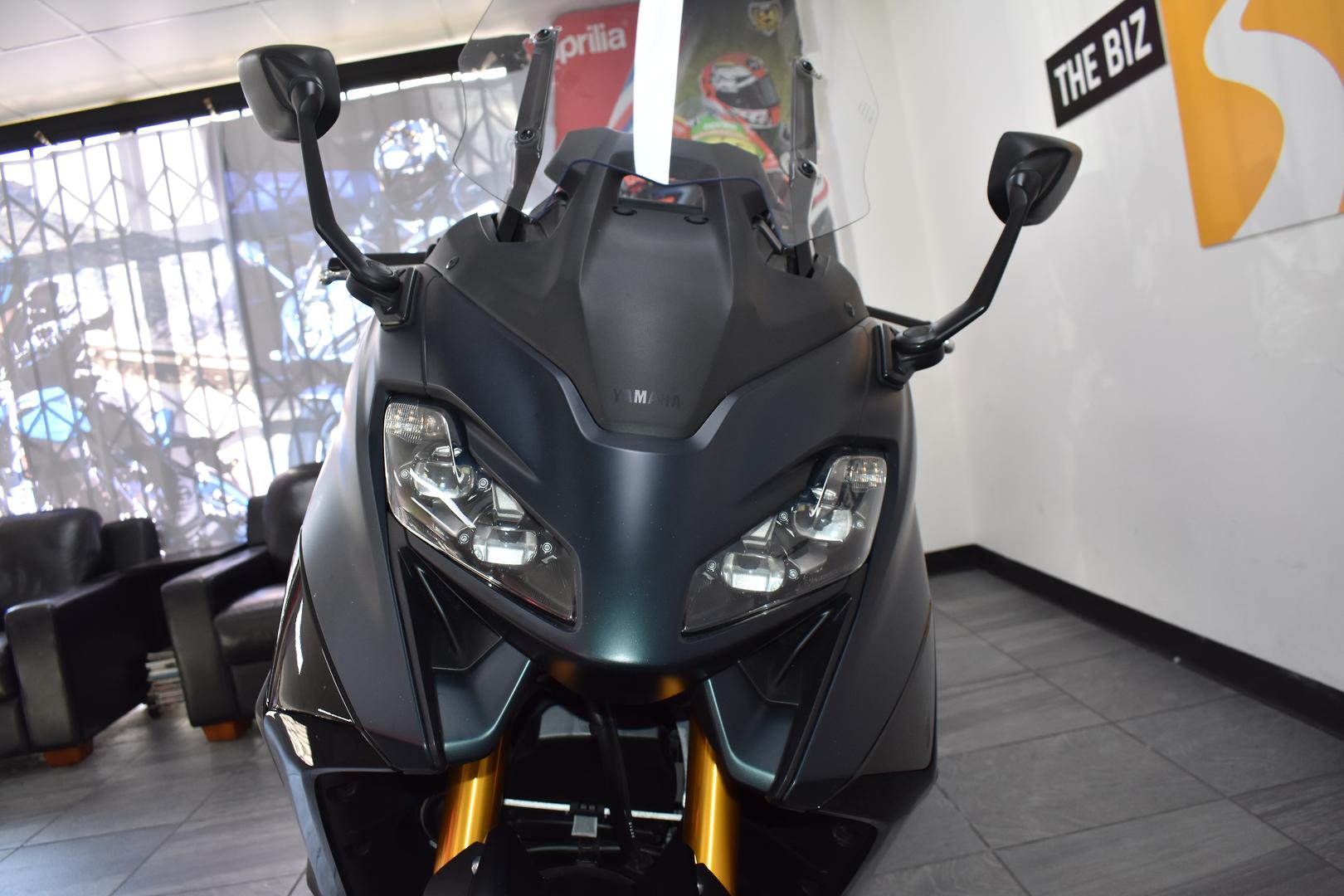 2023 YAMAHA TMAX 560 (ABS) SCOOTER