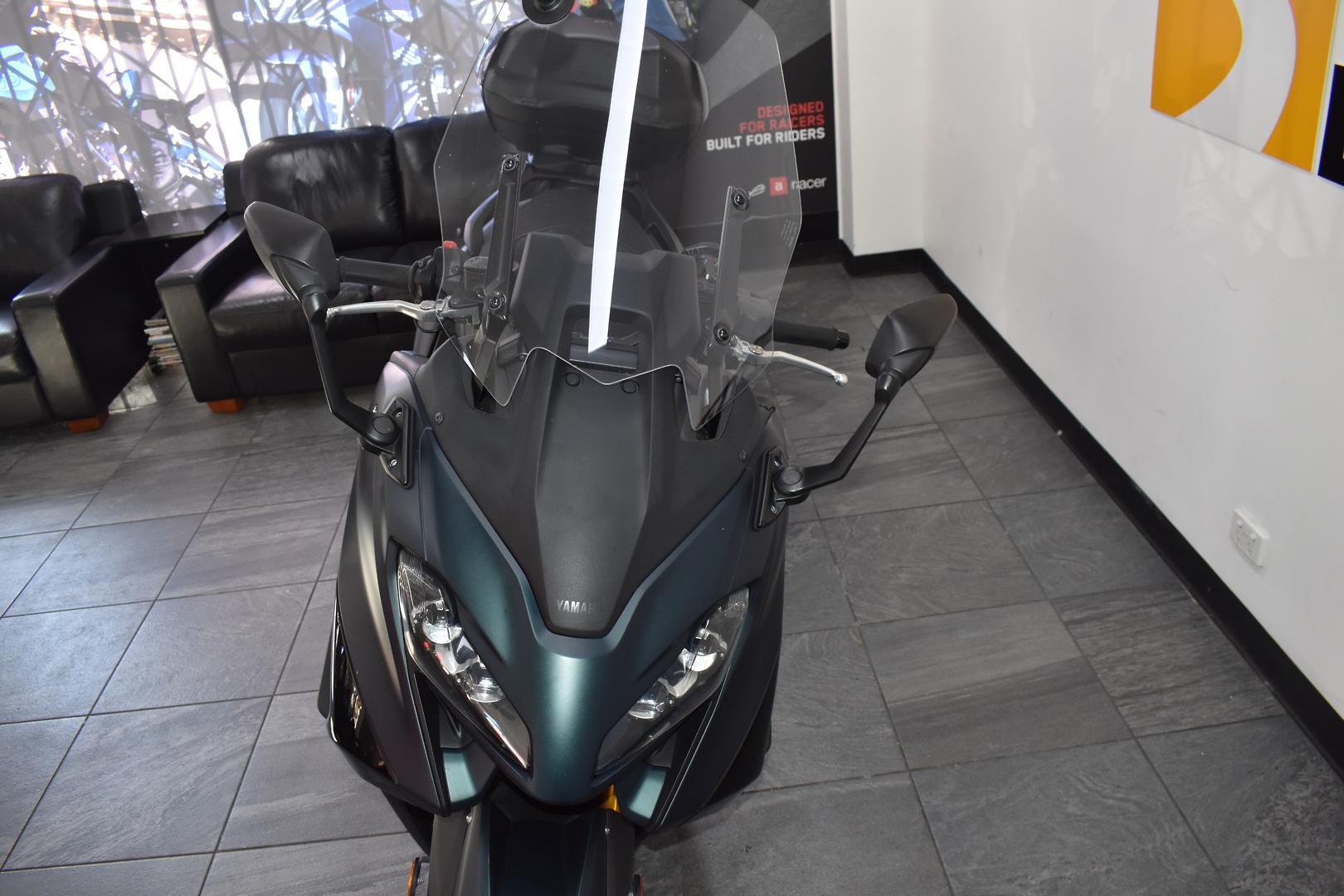 2023 YAMAHA TMAX 560 (ABS) SCOOTER