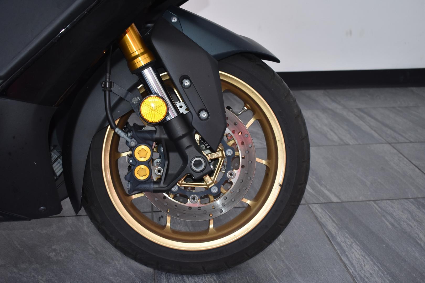 2023 YAMAHA TMAX 560 (ABS) SCOOTER