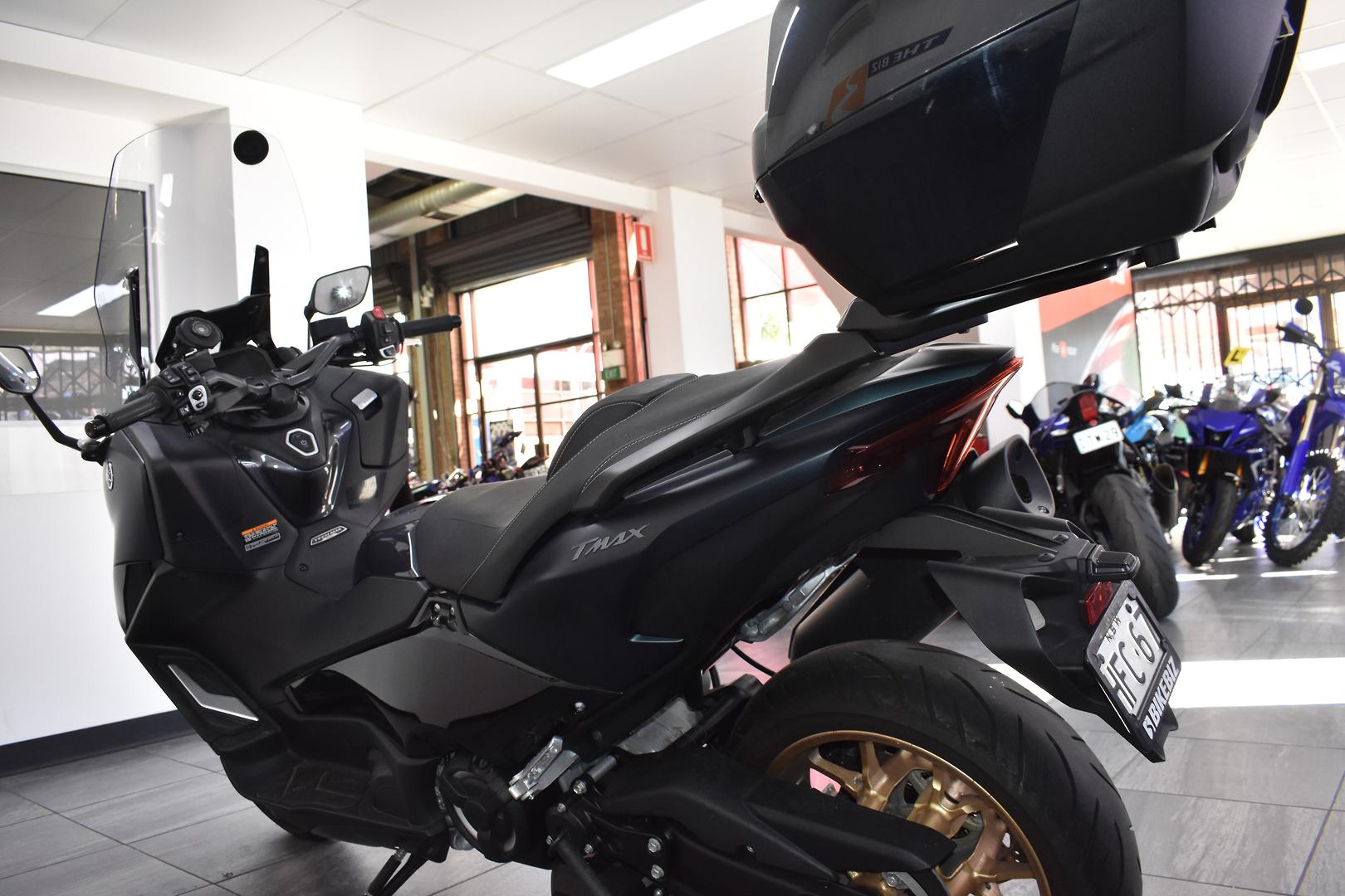2023 YAMAHA TMAX 560 (ABS) SCOOTER