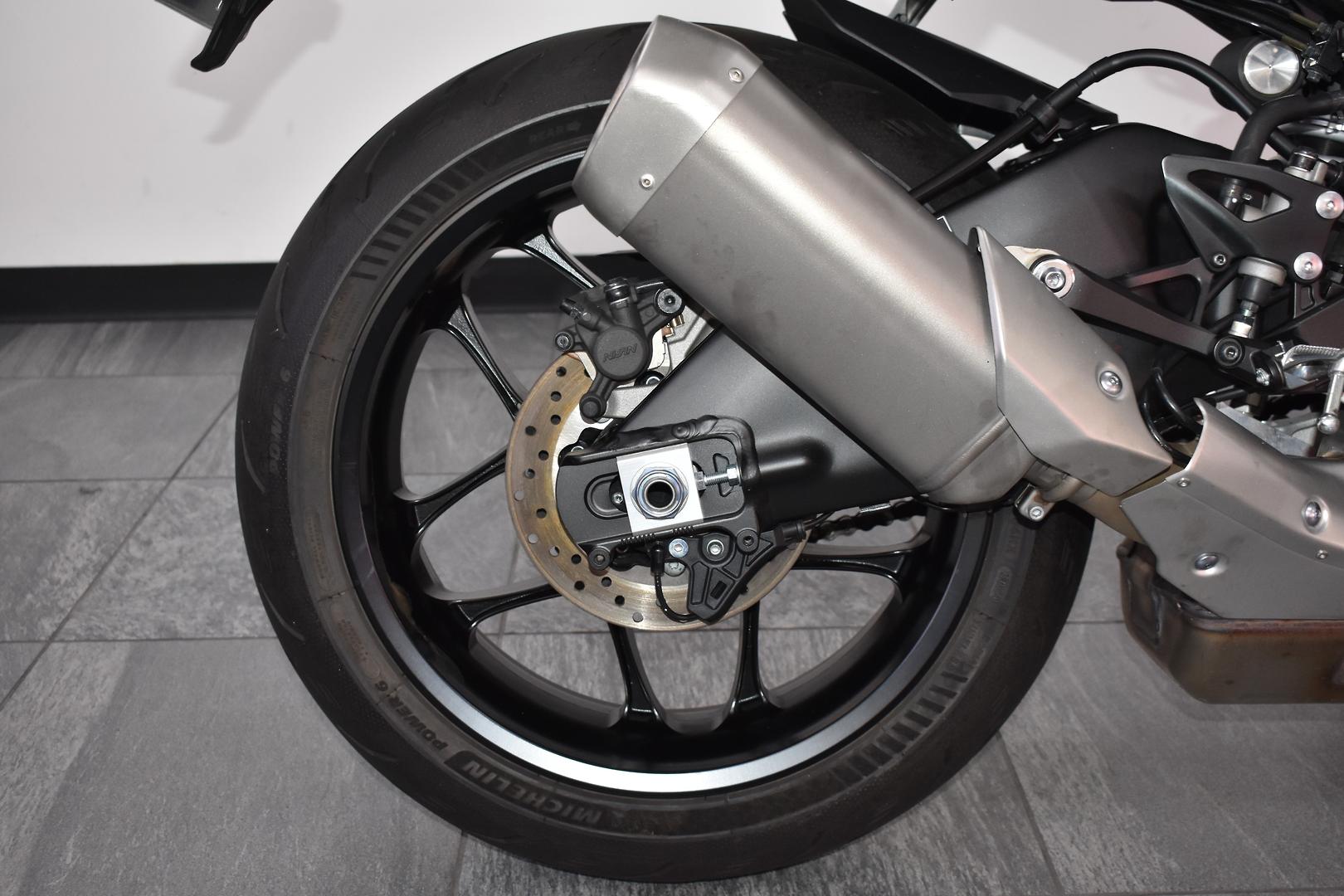 2024 YAMAHA YZF-R1 SPORTS