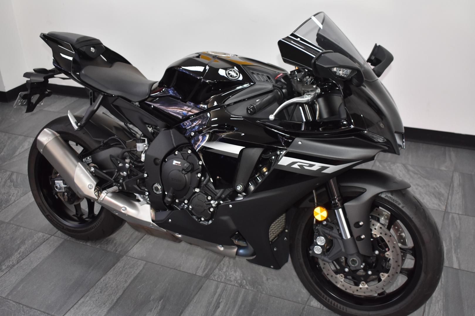 2024 YAMAHA YZF-R1 SPORTS