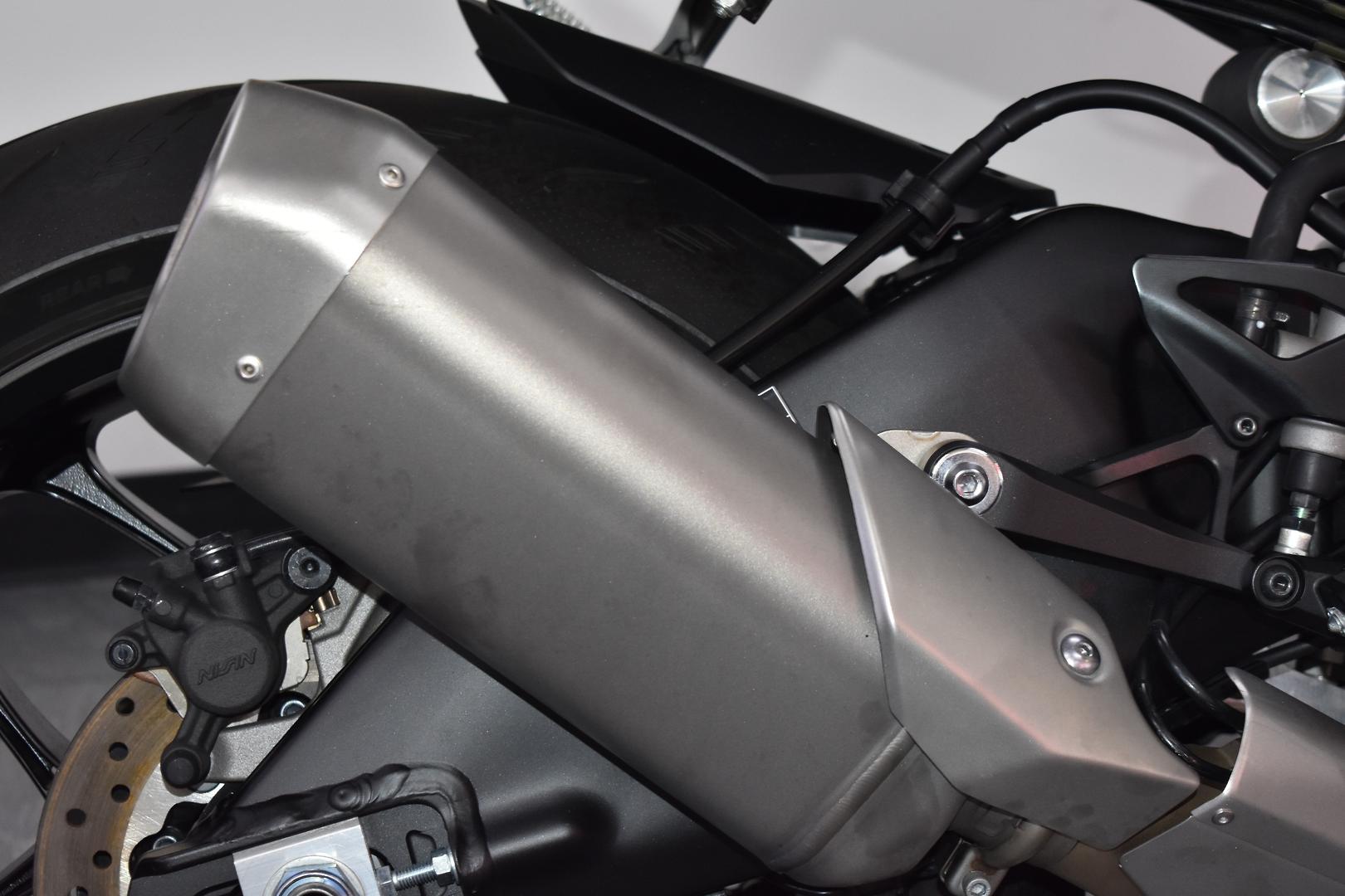 2024 YAMAHA YZF-R1 SPORTS