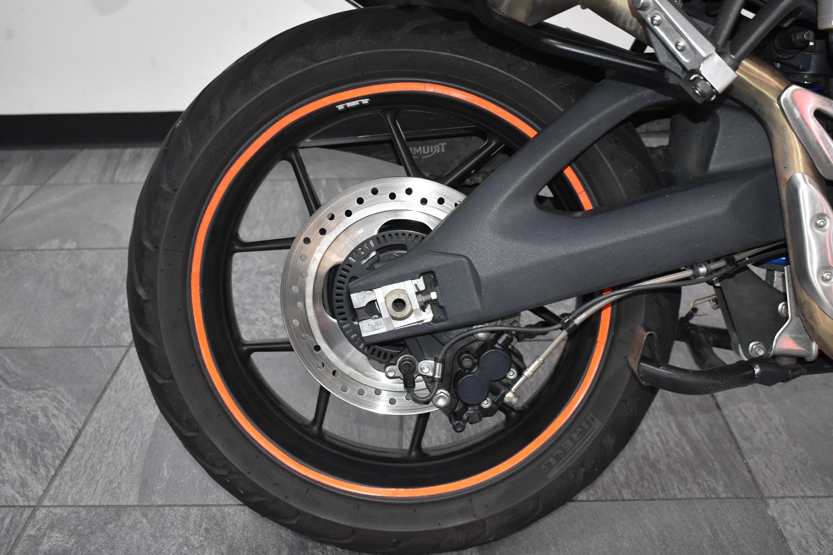 2013 TRIUMPH TIGER 1050 SE (ABS) SPORTS