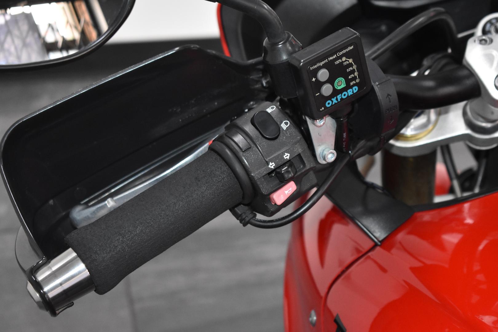 2013 TRIUMPH TIGER 1050 SE (ABS) SPORTS