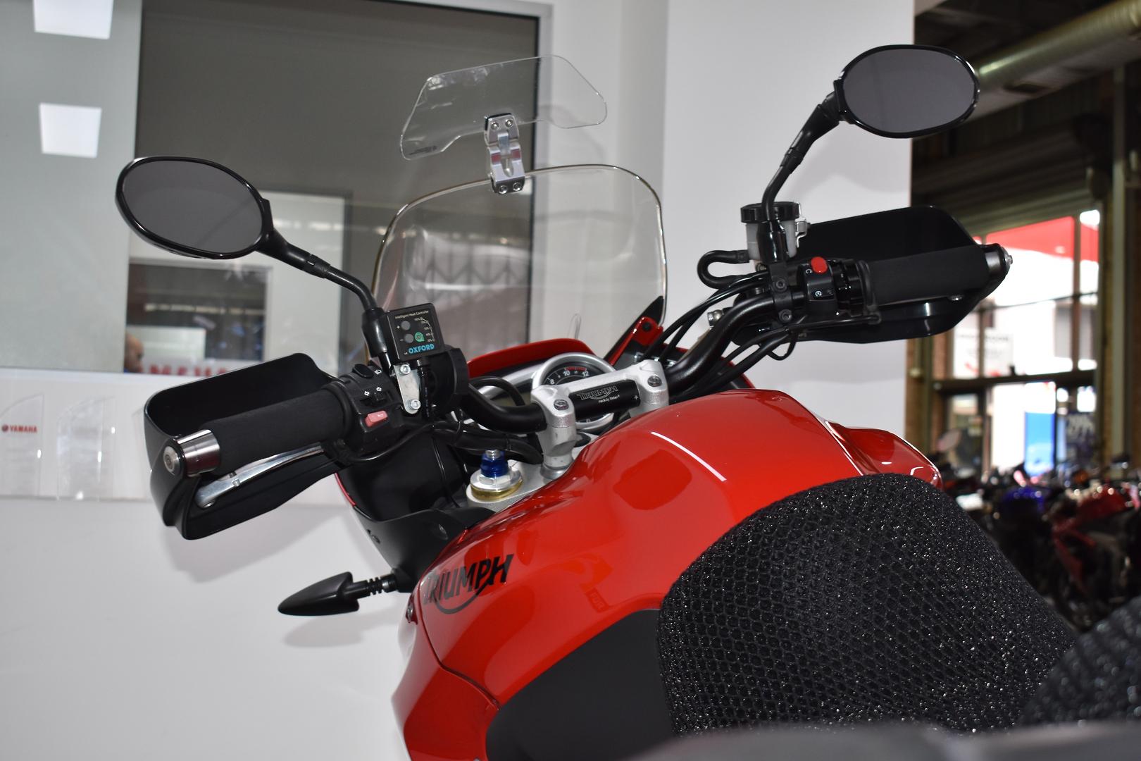 2013 TRIUMPH TIGER 1050 SE (ABS) SPORTS