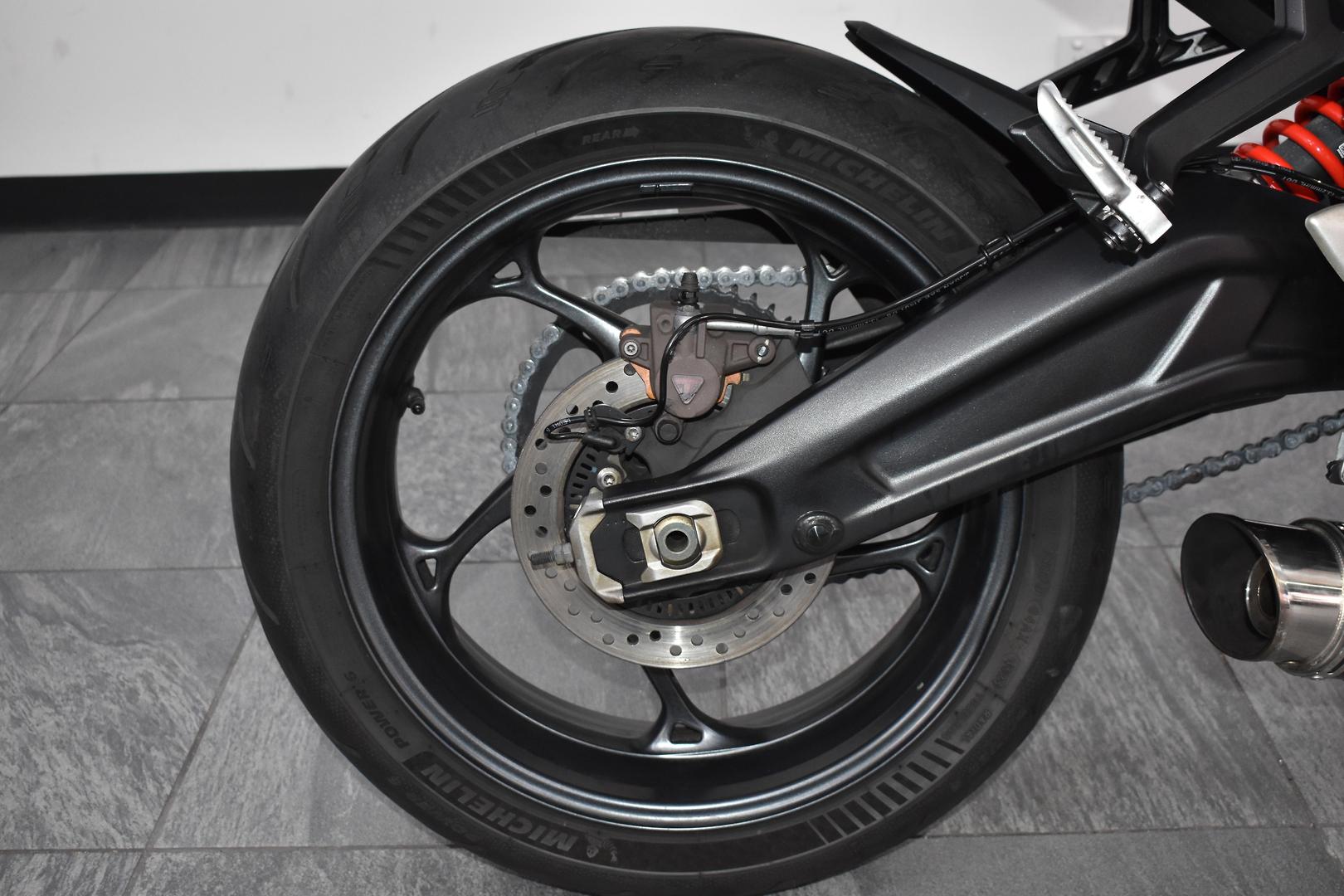 2024 TRIUMPH DAYTONA 660 LAMS ROAD