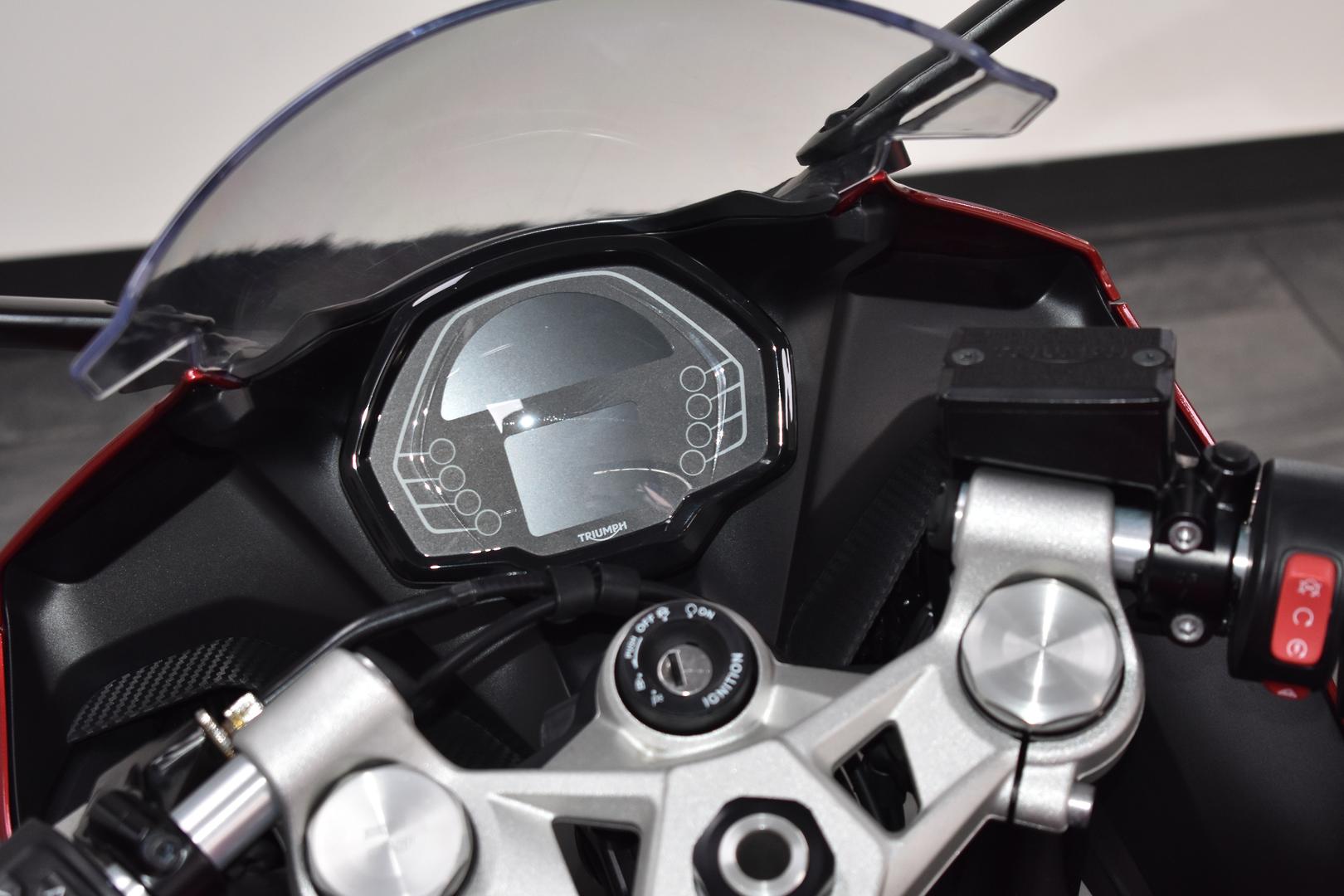 2024 TRIUMPH DAYTONA 660 LAMS ROAD