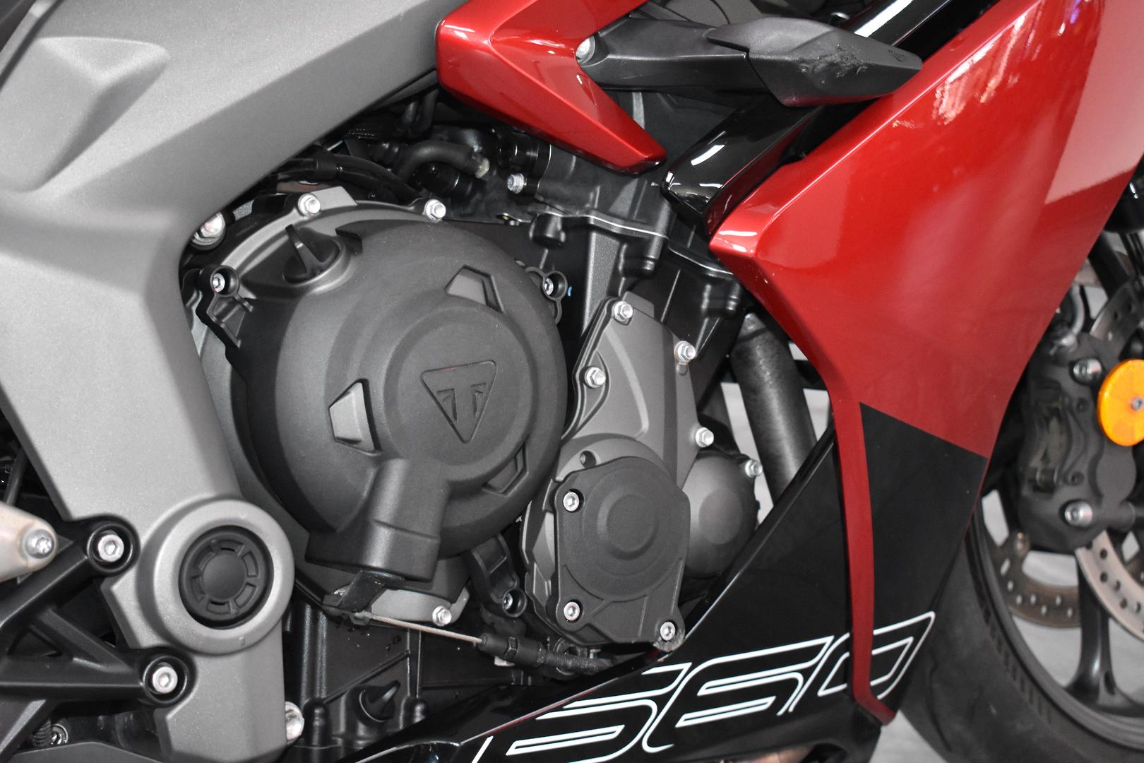 2024 TRIUMPH DAYTONA 660 LAMS ROAD