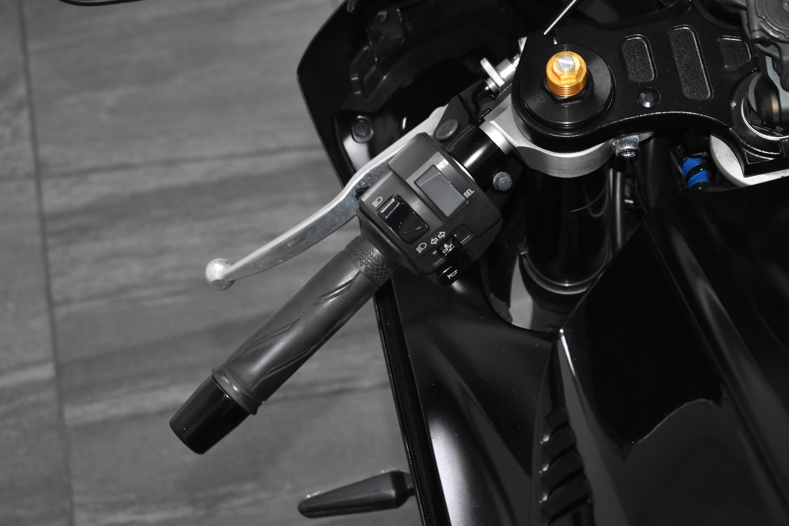 2022 YAMAHA YZF-R7LA SPORTS