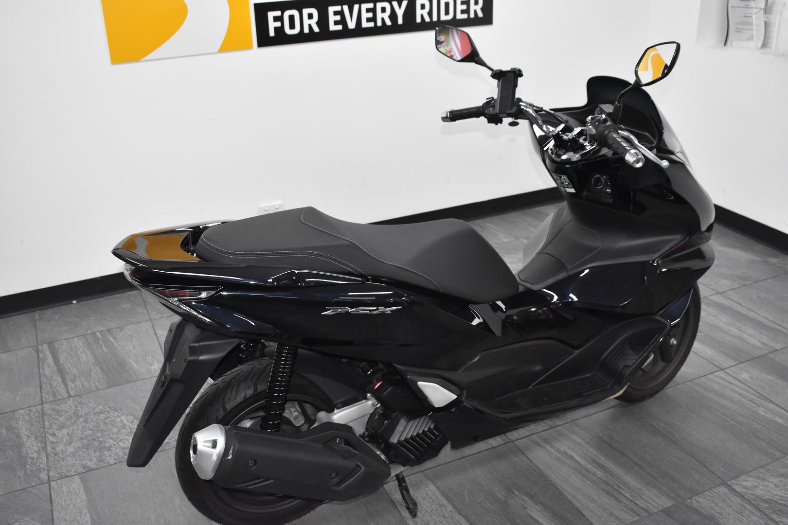 2021 HONDA PCX150 SCOOTER