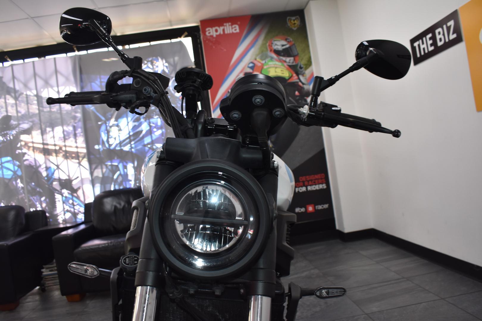 2022 YAMAHA XSR700 ROAD