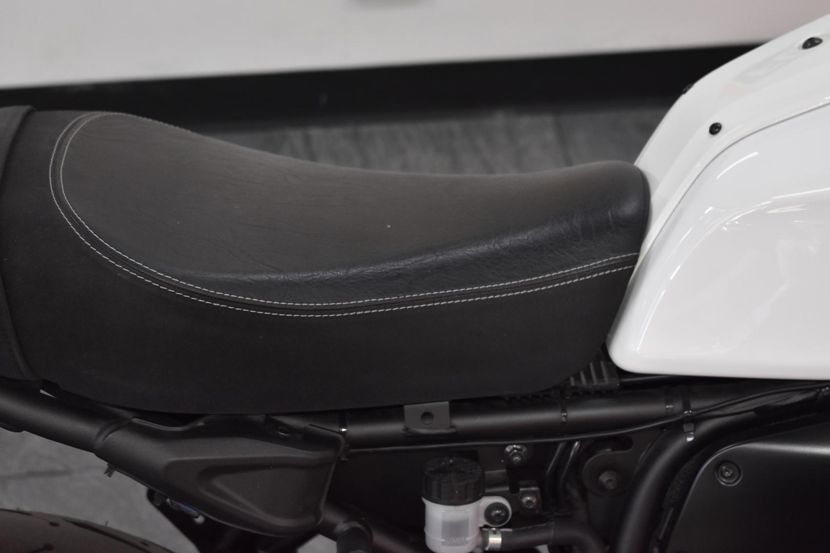 2022 YAMAHA XSR700 ROAD
