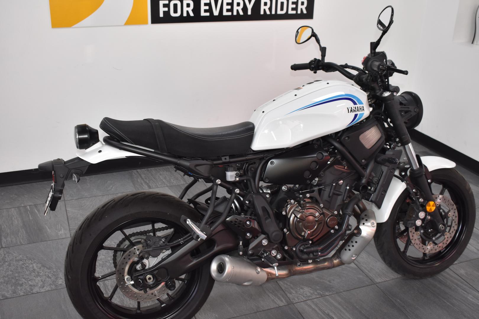 2022 YAMAHA XSR700 ROAD