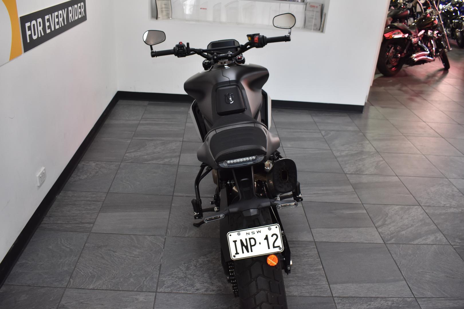 2024 HUSQVARNA SVARTPILEN 801 ROAD