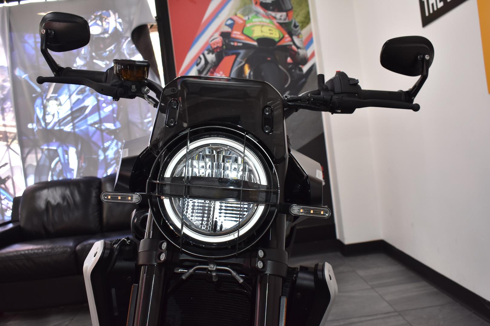 2024 HUSQVARNA SVARTPILEN 801 ROAD