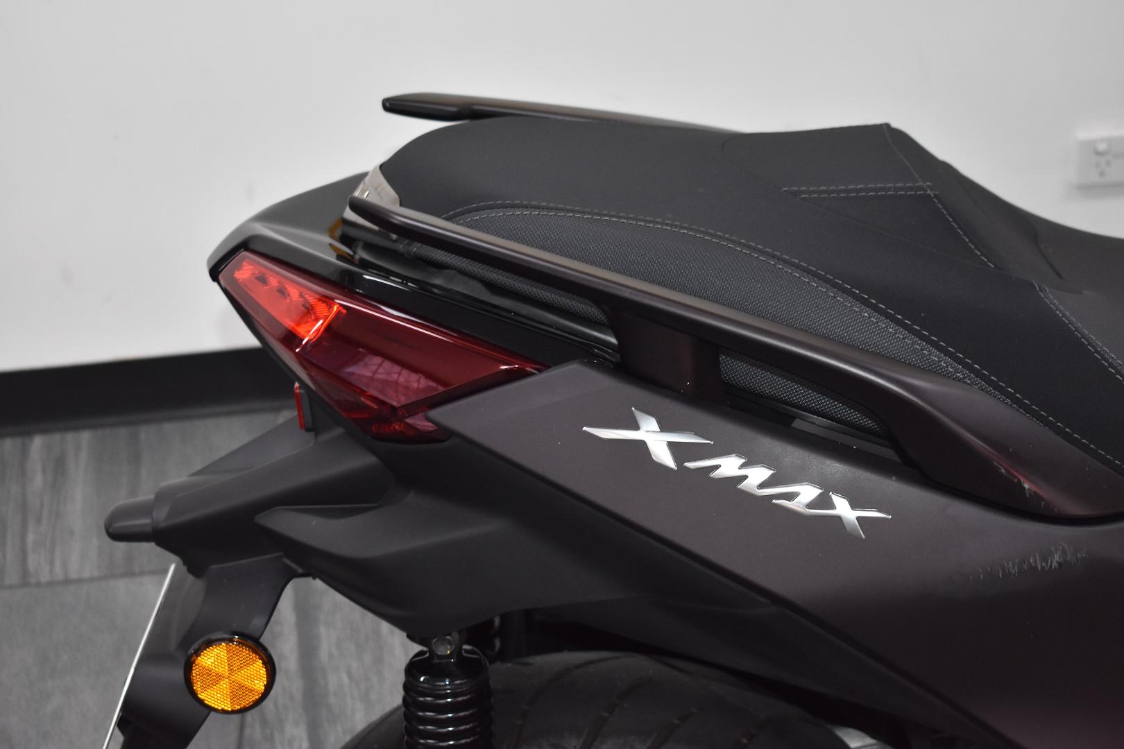 2024 YAMAHA XMAX 300 SCOOTER
