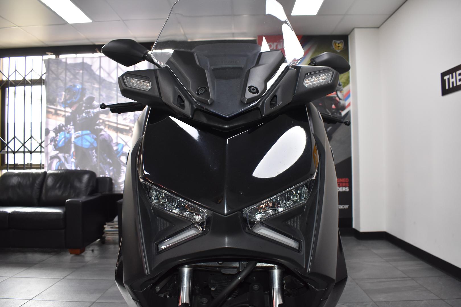 2024 YAMAHA XMAX 300 (CZD300A) SCOOTER