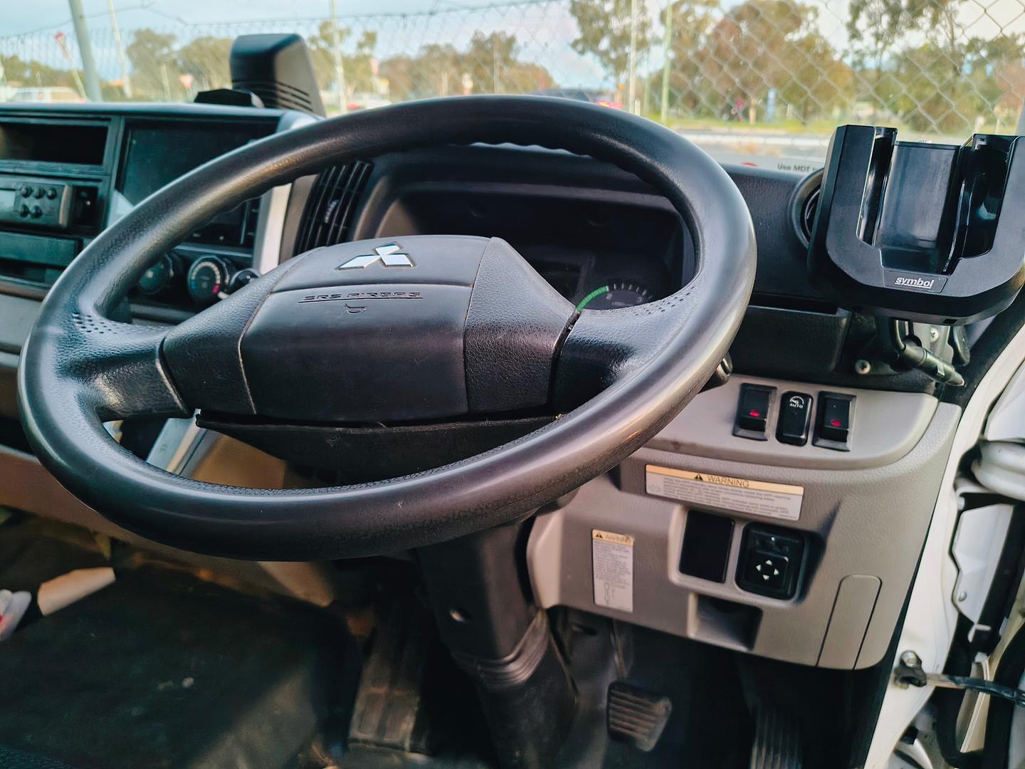 2021 FUSO CANTER 515W 6 SP AUTOMATED MANUAL PANTECH