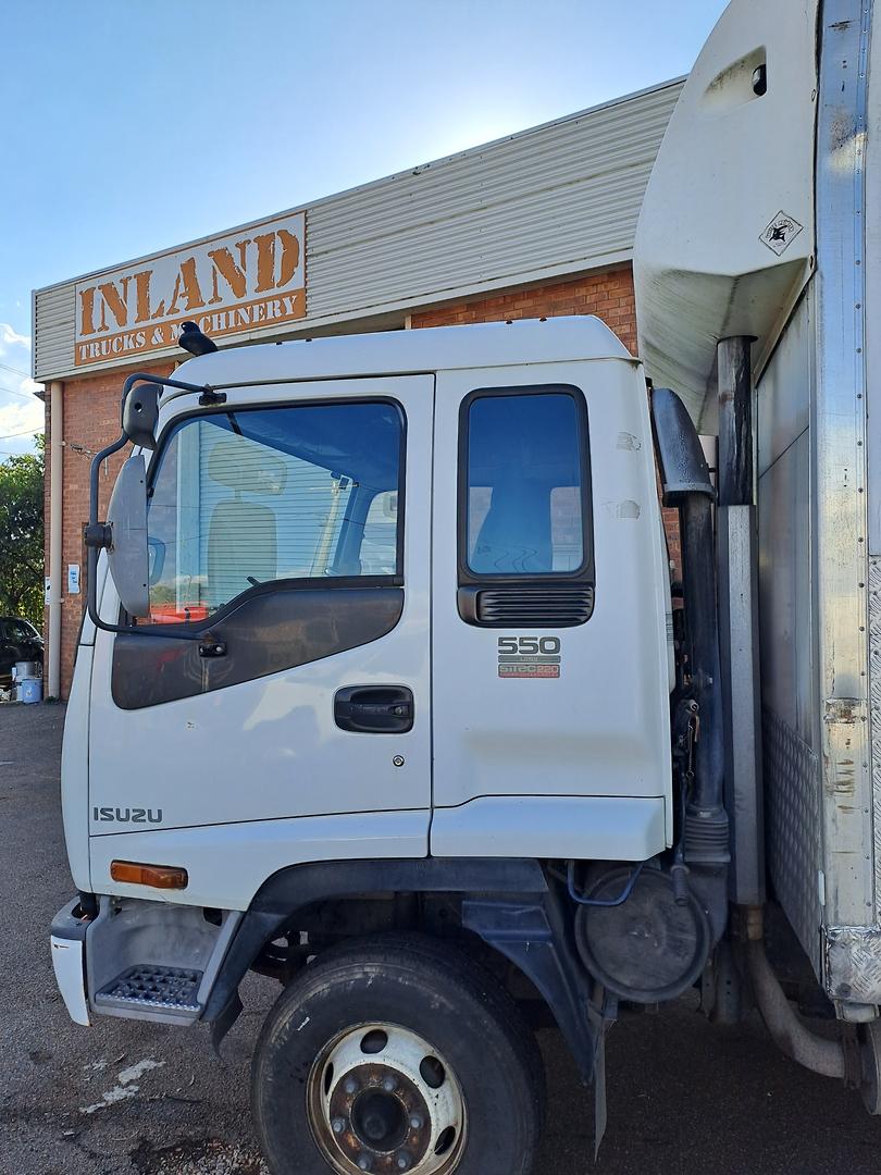 2006 ISUZU FRR F3 550 LONG 6 SP MANUAL C/CHAS