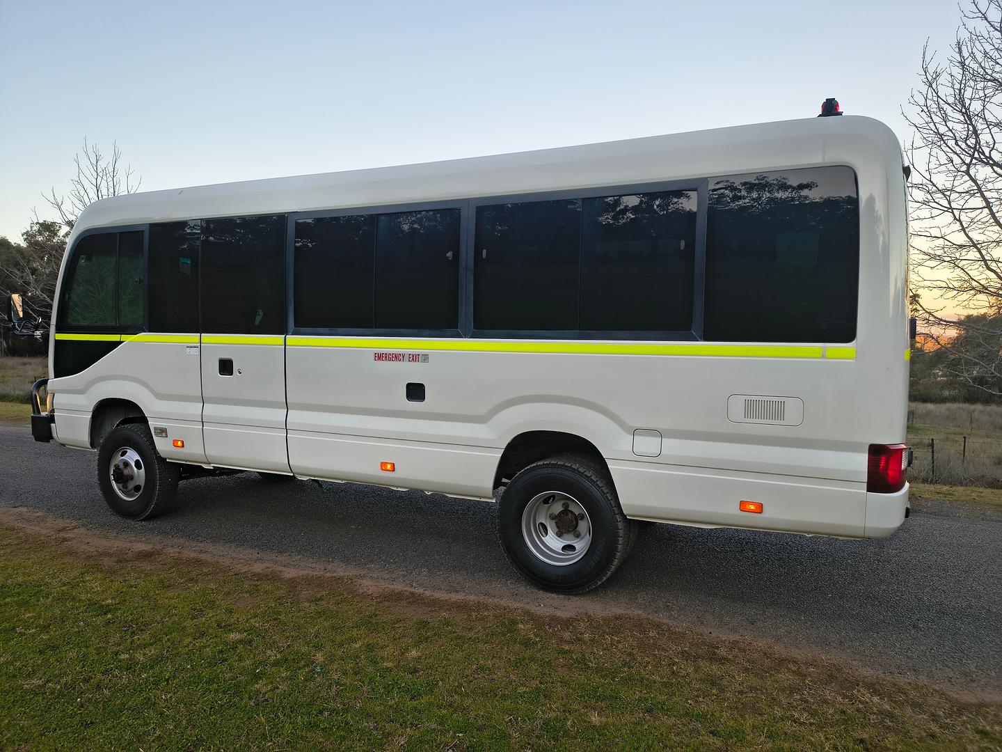 2017 TOYOTA COASTER XZB70R MY17 DELUXE (LWB) 4 SP AUTOMATIC BUS