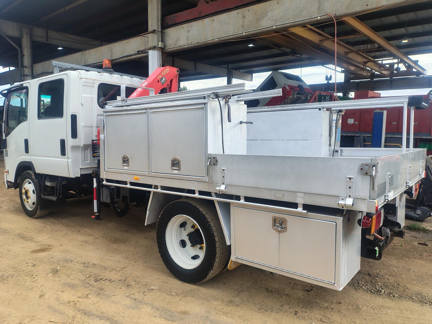 2008 ISUZU NQR NH 450 CREW 6 SP MANUAL C/CHAS