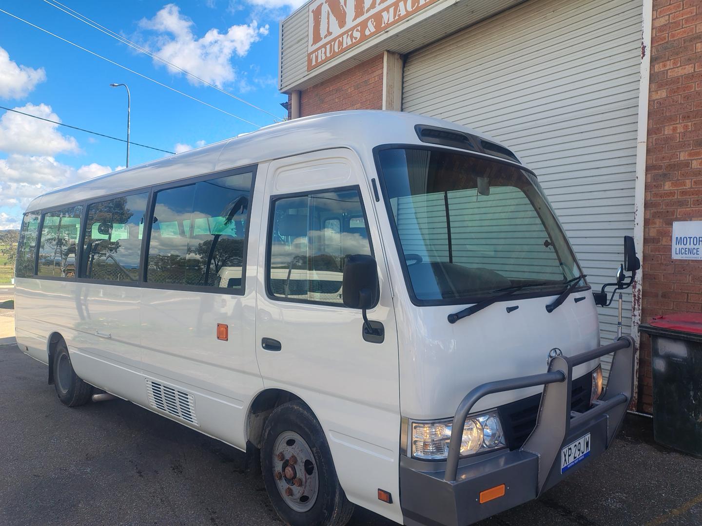 2010 TOYOTA COASTER XZB50R 07 UPGRADE DELUXE (LWB) 5 SP MANUAL BUS
